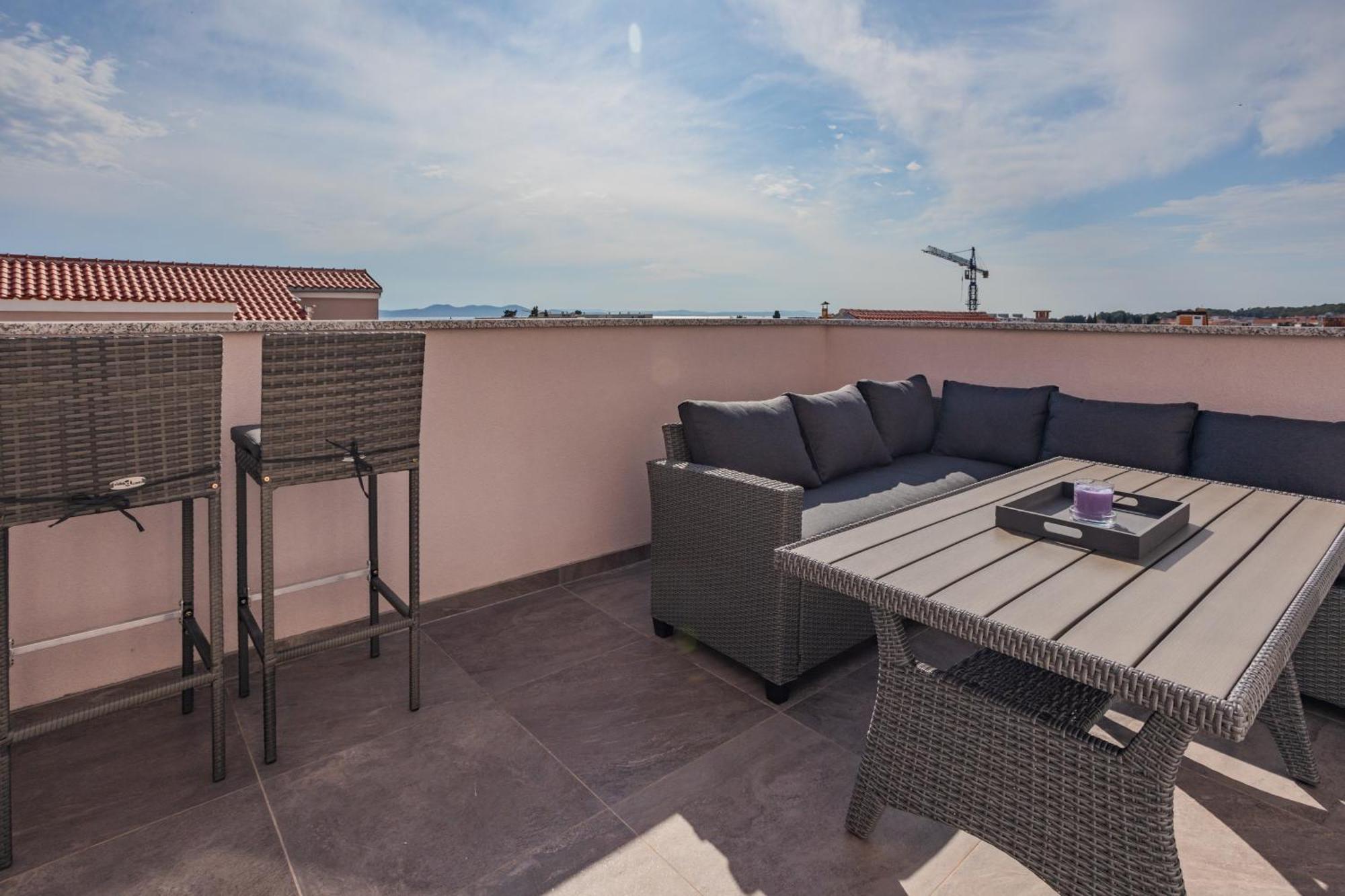 Seaview Apartments Roberta Zadar Bagian luar foto