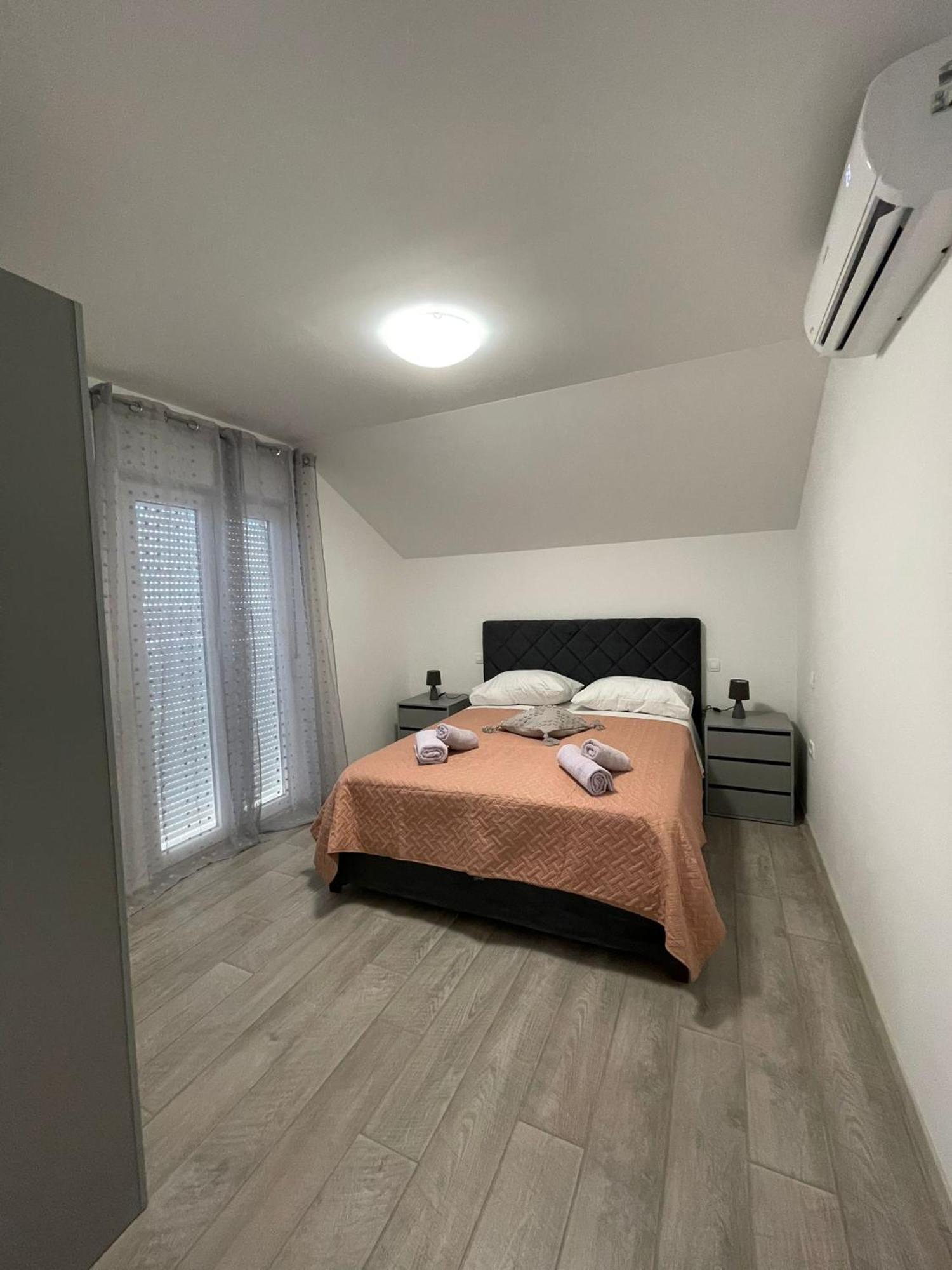 Seaview Apartments Roberta Zadar Bagian luar foto